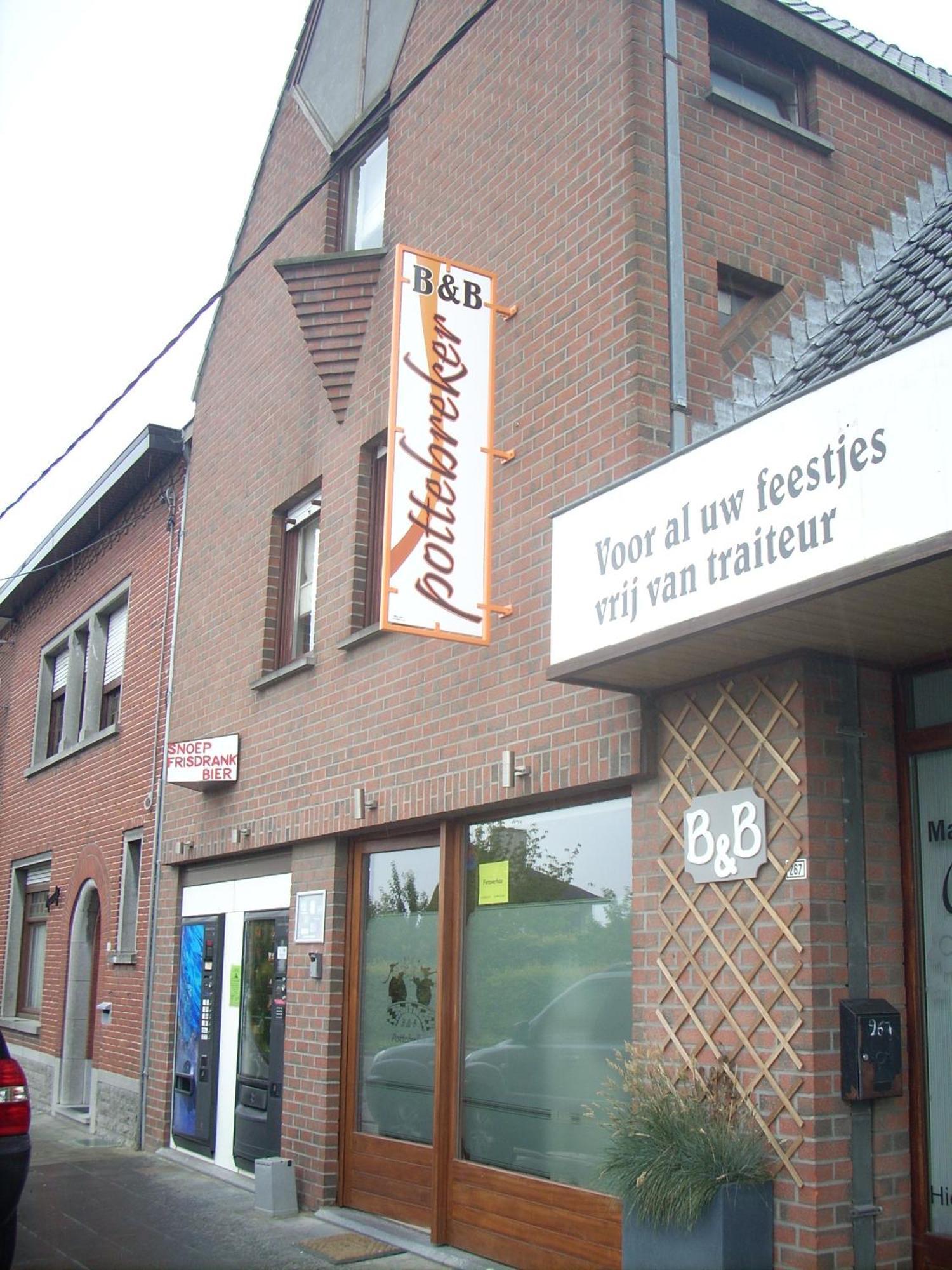 B&B Pottebreker Vlamertinge Екстер'єр фото